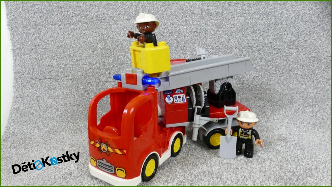 Lego® Duplo® Hasičské Auto s Návěsem a Příšlušenstvím a Hasiči