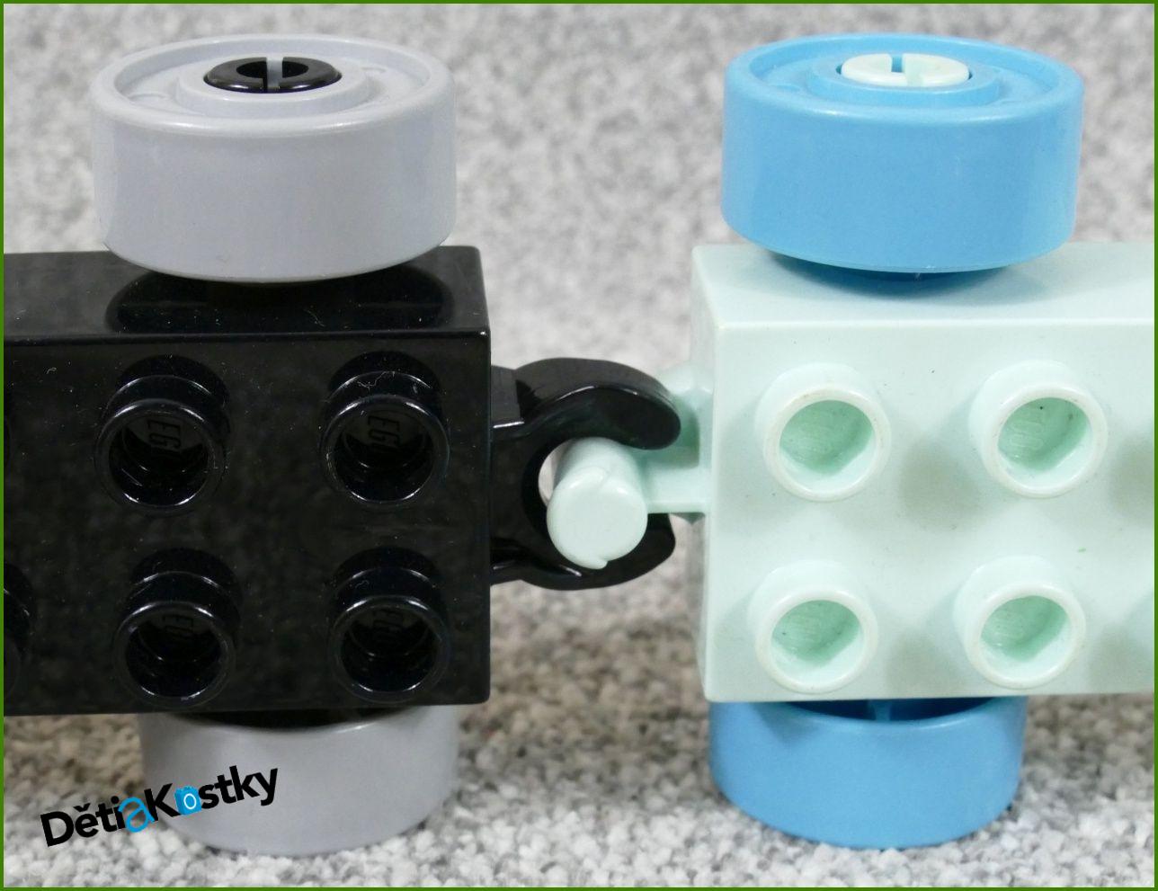 Lego® Duplo® Podvozek pro Auta Světle Tyrkysový - Tmavě Tyrkysová Kola