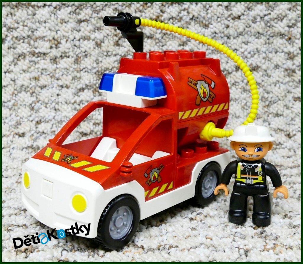 Lego® Duplo® Hasičské Auto s Cisternou, Hadicí a Hasičem