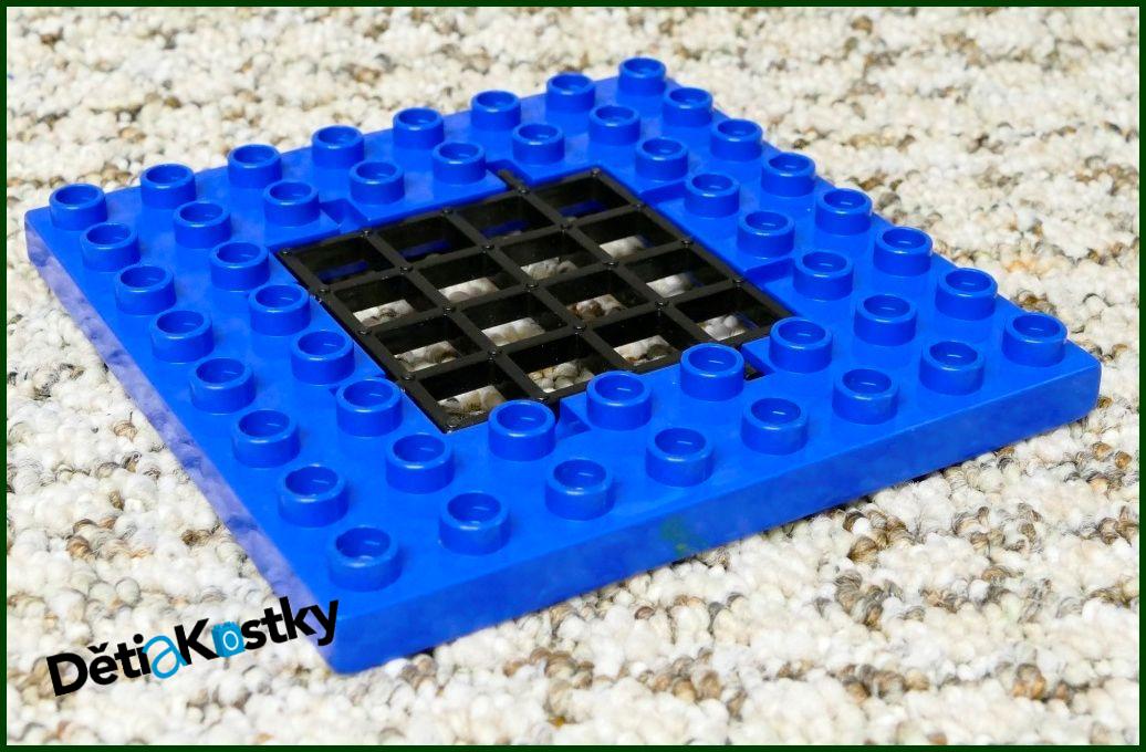 Lego® Duplo® Podložka/Deska 8x8 s Mříží Modrá (Černá Mříž)