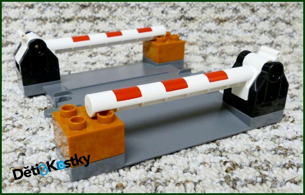 Lego® Duplo® Železniční Přejezd s Novějšími Závorami