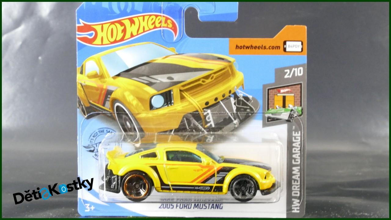 Angličák Hot Wheels Autíčko 2005 Ford Mustang (HW DREAM GARAGE)
