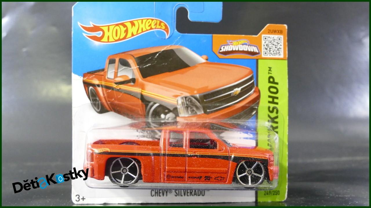 Angličák Hot Wheels Autíčko Chevy Silverado (HW WORKSHOP)