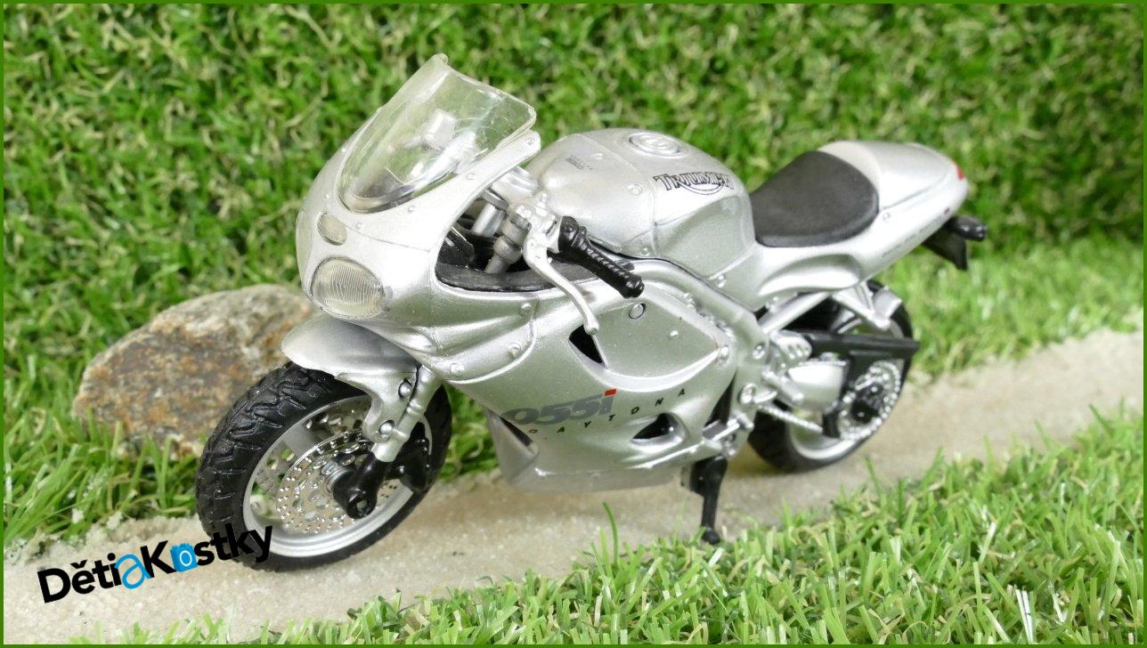 Model Replika Maisto Motorka 1:18 - Triumph 955i Daytona