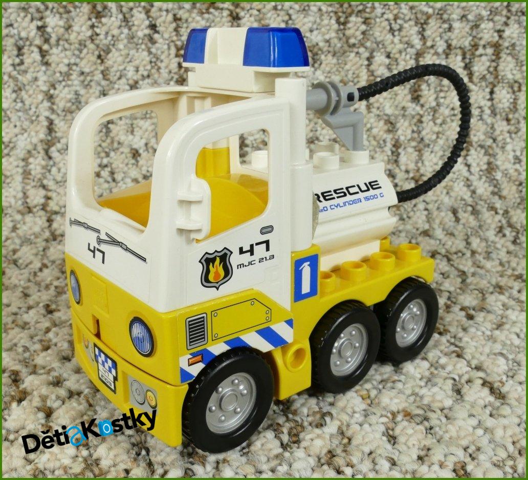 Lego® Duplo® Letištní Tahač s Bílou Cisternou