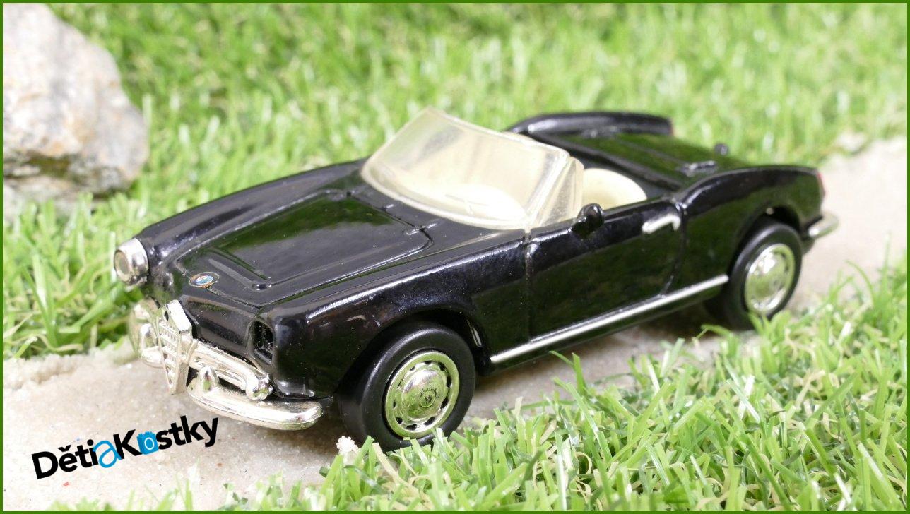 Model Autíčka New Ray 1:43 - Alfa Rome Giulietta Spider 1600 (1962) - chybí přední levé světlo