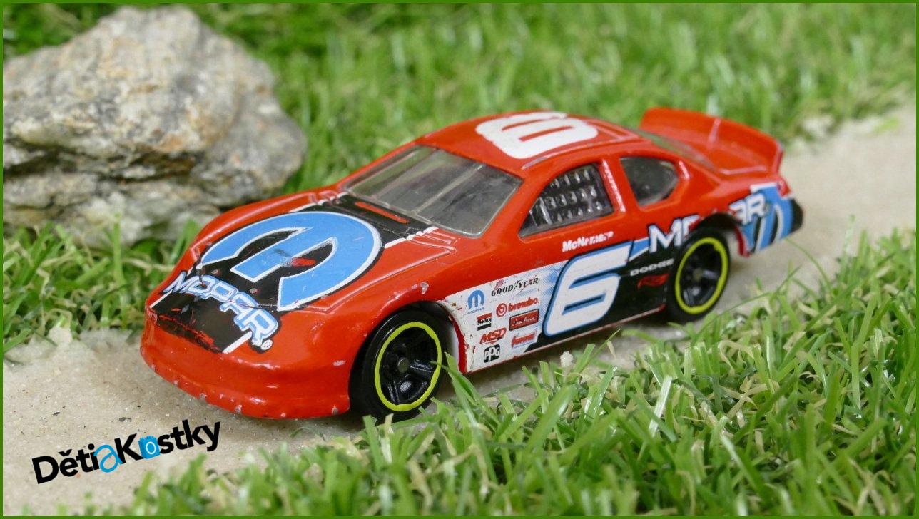 Hot Wheels Autíčko Mopar Race Car