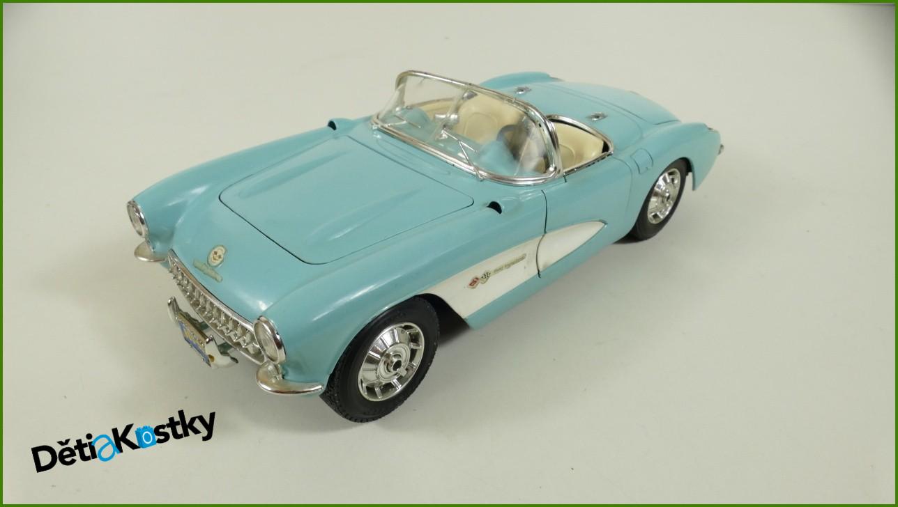Kovový Model Bburago 1:18 - Chevrolet Corvette - (1957) - Viz Popis