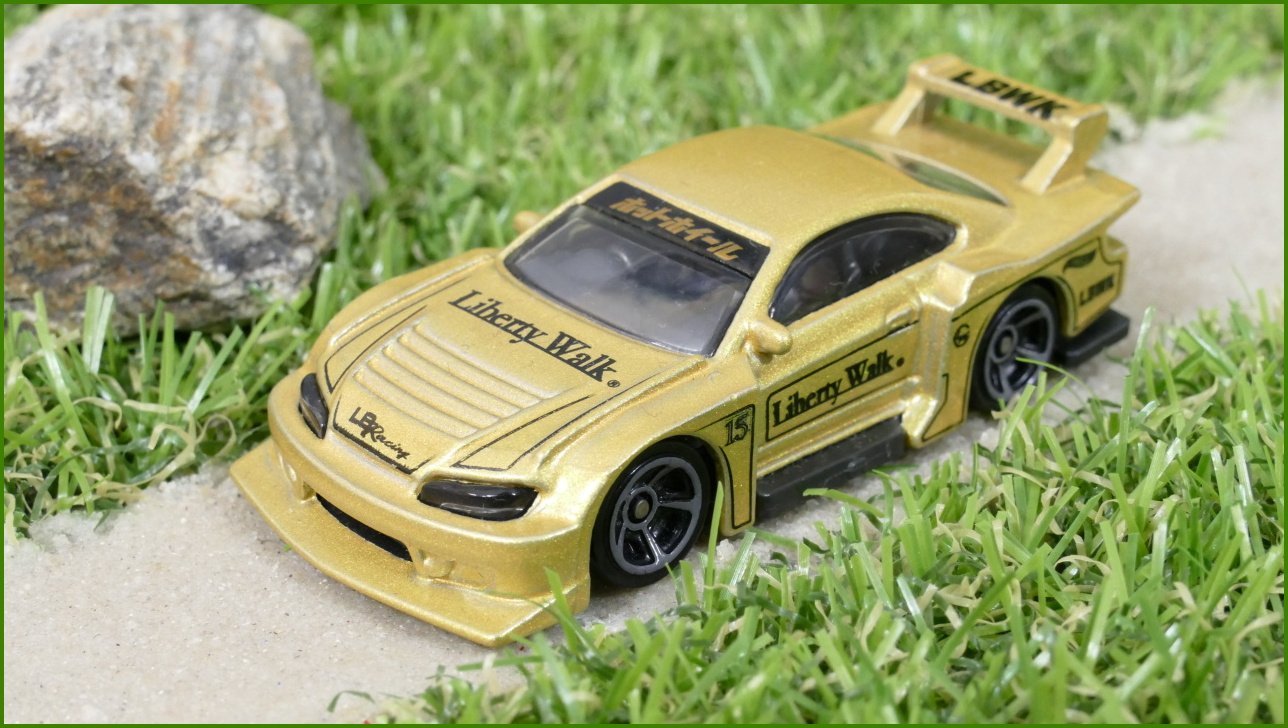 Model Autíčka Hot Wheels LB Super Silhouette Nissan Silvia (S15)