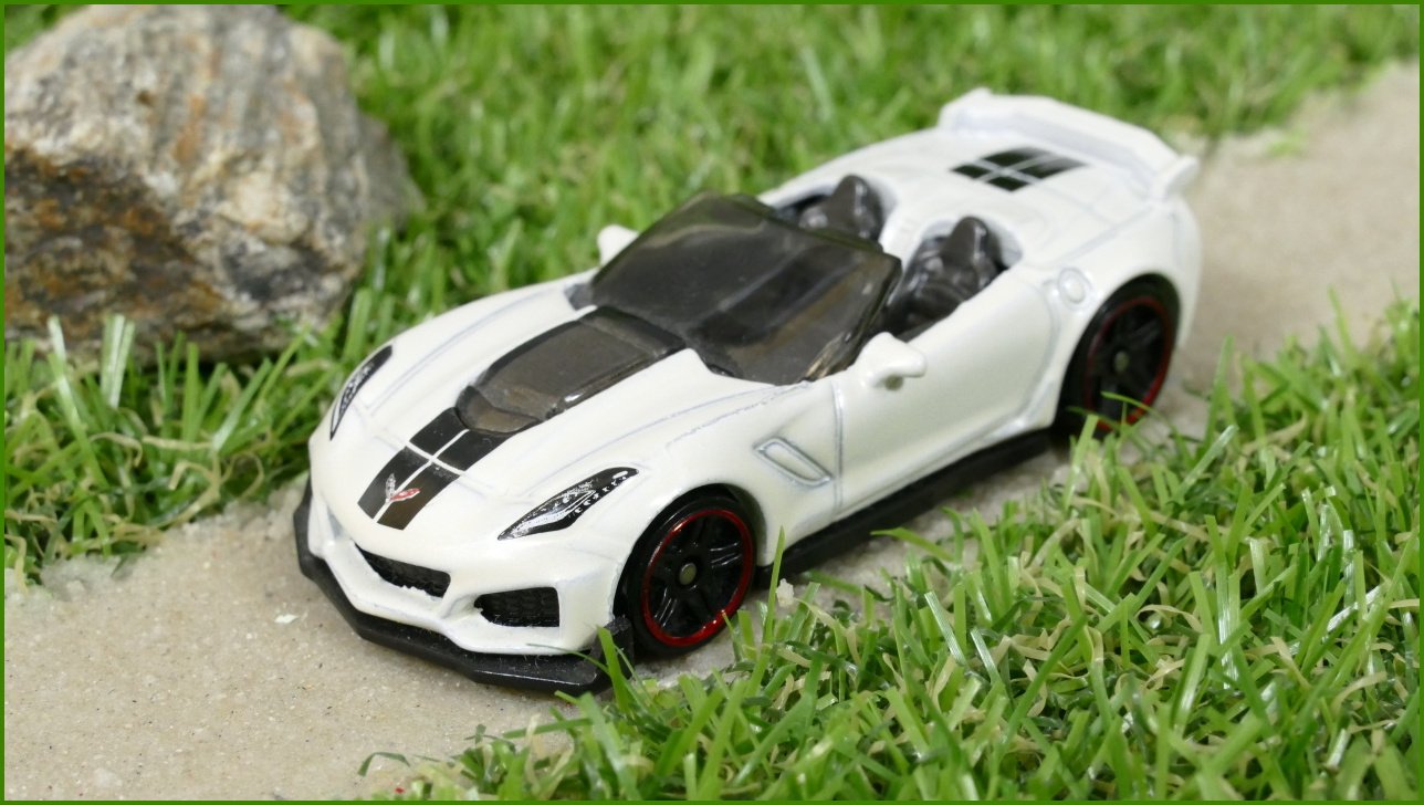 Hot Wheels Angličák ´19 Chevrolet Corvette ZR1 Convertible