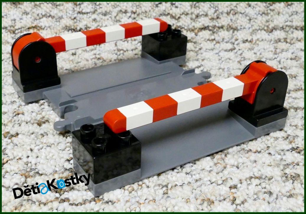 Lego® Duplo® Železniční Přejezd s Černými Závorami (nov. š.)