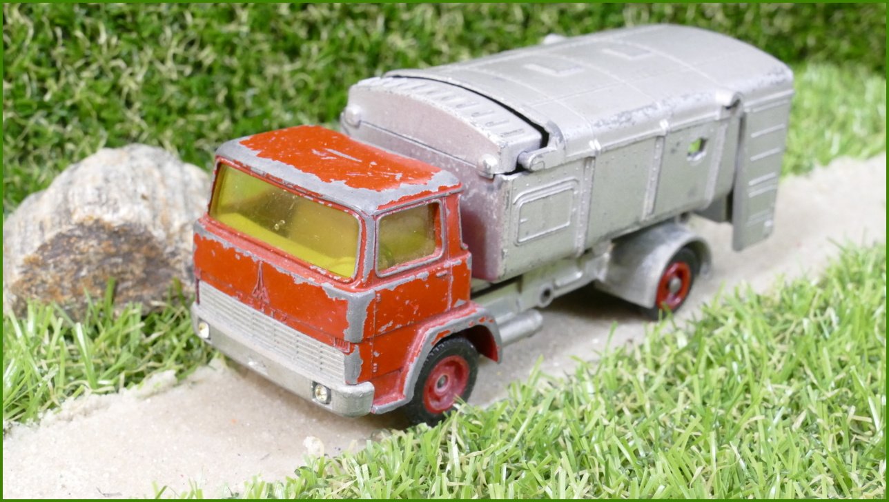 Model Siku Autíčko V274 Magirus Müllwagen
