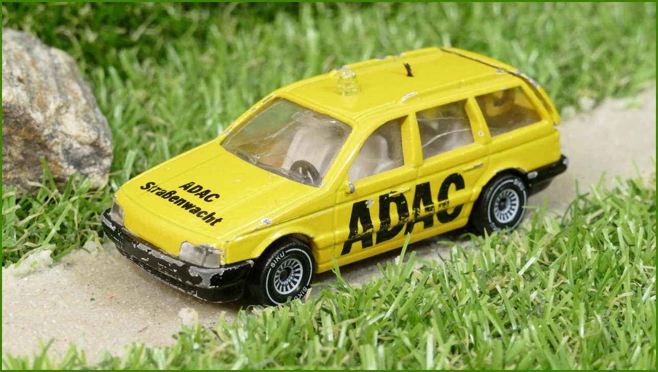 Model Siku Autíčko VW Passat Variant GT