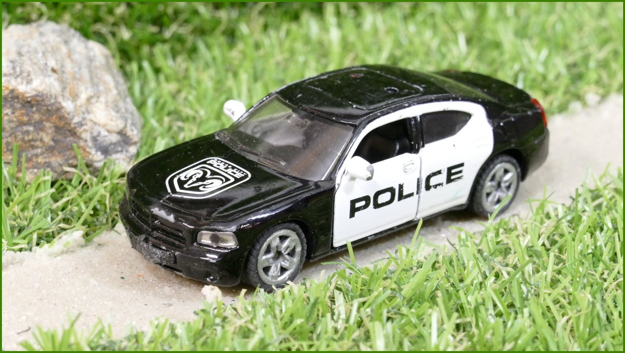 Angličák Siku Autíčko Dodge Charger - bez majáčku a předního nárazníku
