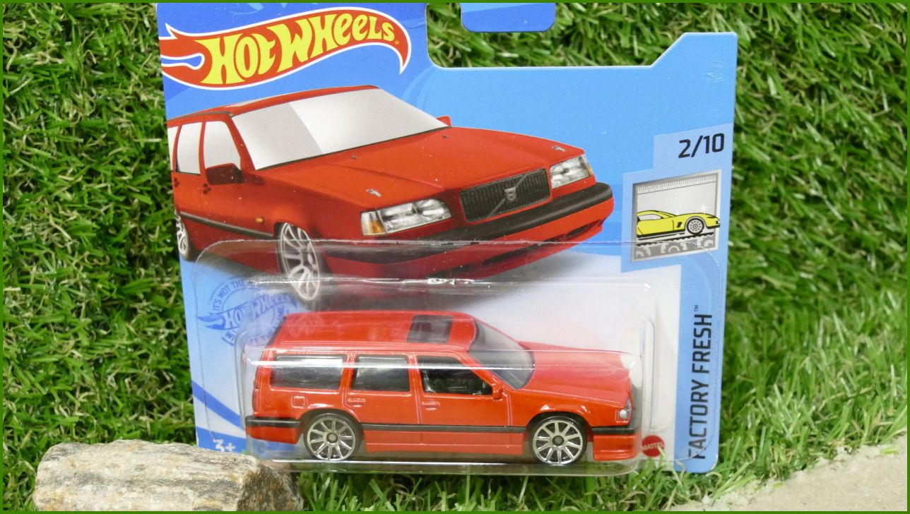 Angličák Model Autíčka Hot Wheels Volvo 850 Estate (FACTORY FRESH)