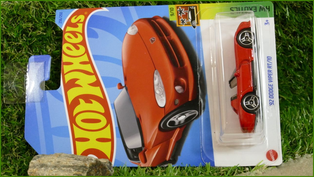 Angličák Model Autíčka Hot Wheels ´92 Dodge Viper RT/10 (HW EXOTICS)