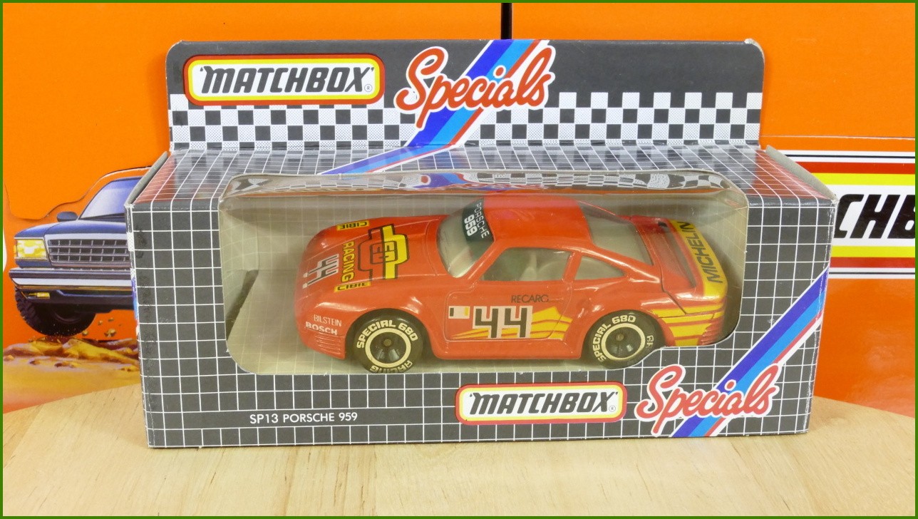 Angličák Autíčko Matchbox Specials SP13 - Porsche 959