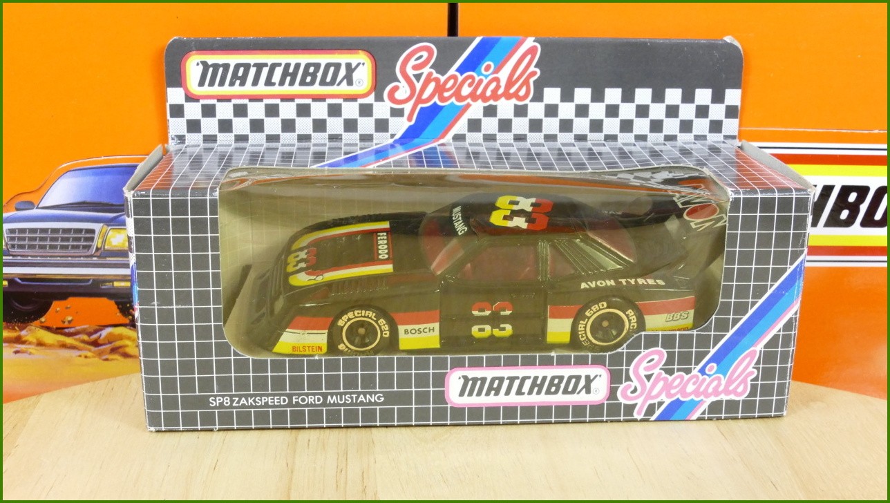 Angličák Autíčko Matchbox Specials SP8 - Zakspeed Ford Mustang - prasklý plast krabičky
