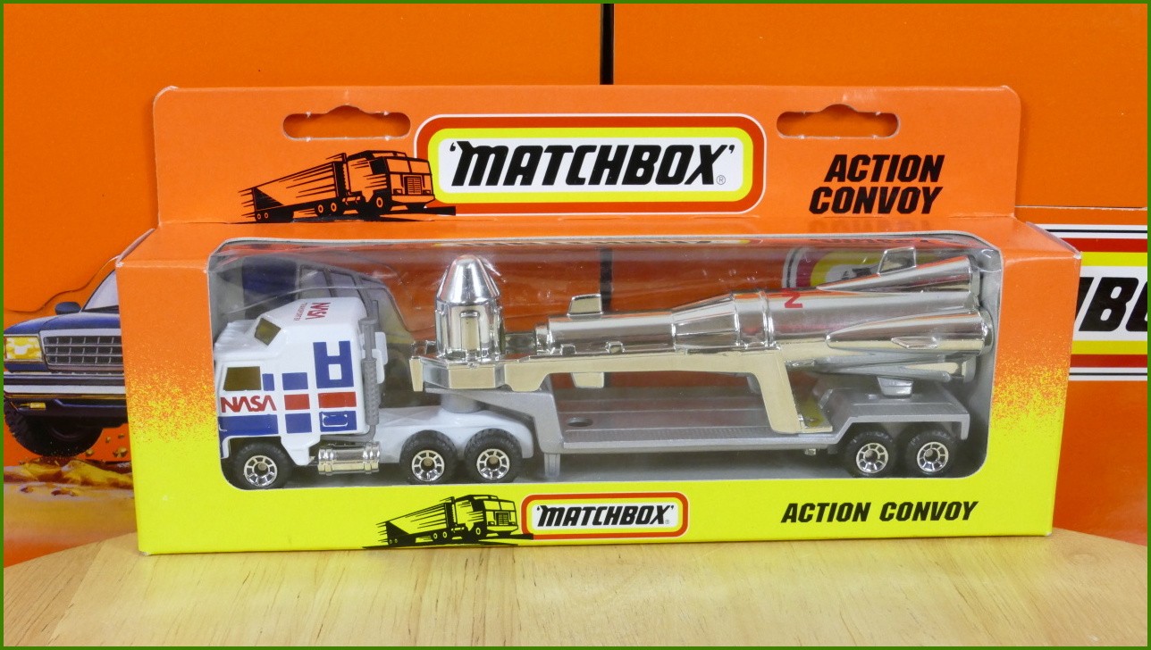 Model Matchbox Convoy Kenworth - Nasa Rocket Trailer