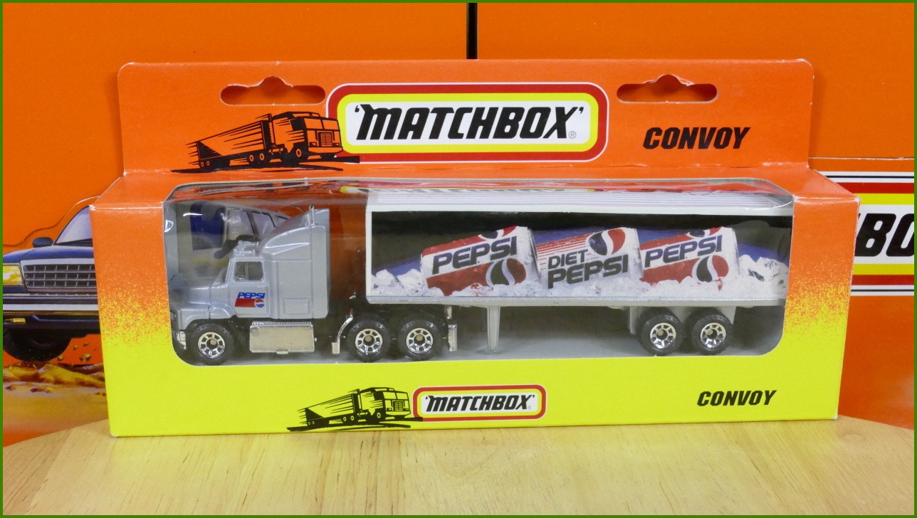 Model Matchbox Convoy Ford Aeromax - Pepsi Trailer