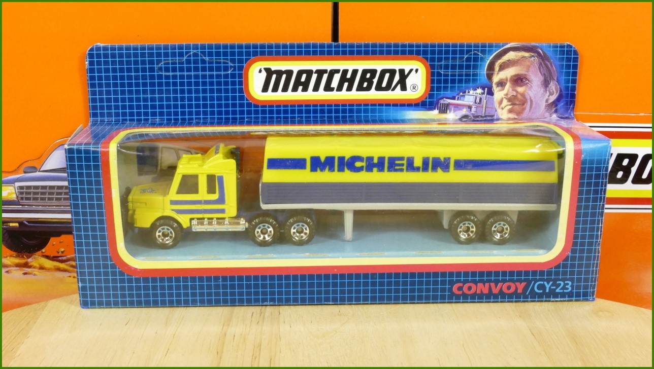 Model Matchbox Convoy CY-23 - Scania - Michelin Trailer