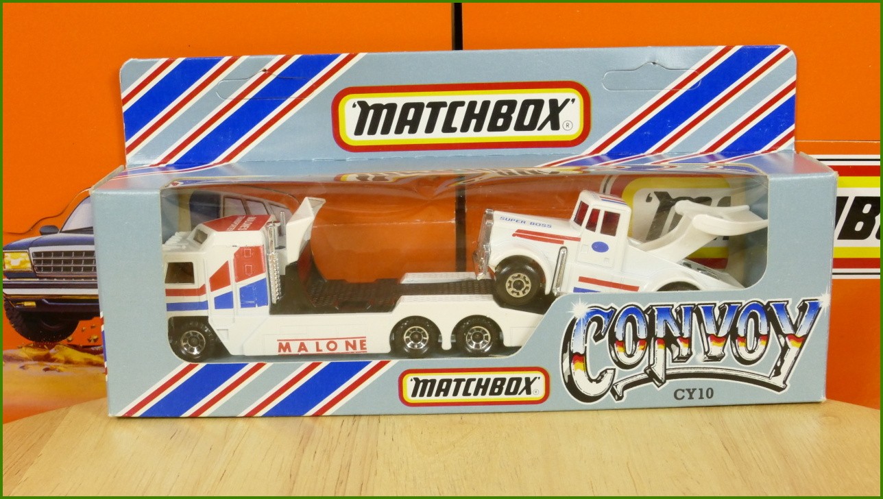 Model Matchbox Convoy CY 10 - Kenworth Cabover - Racing Transporter