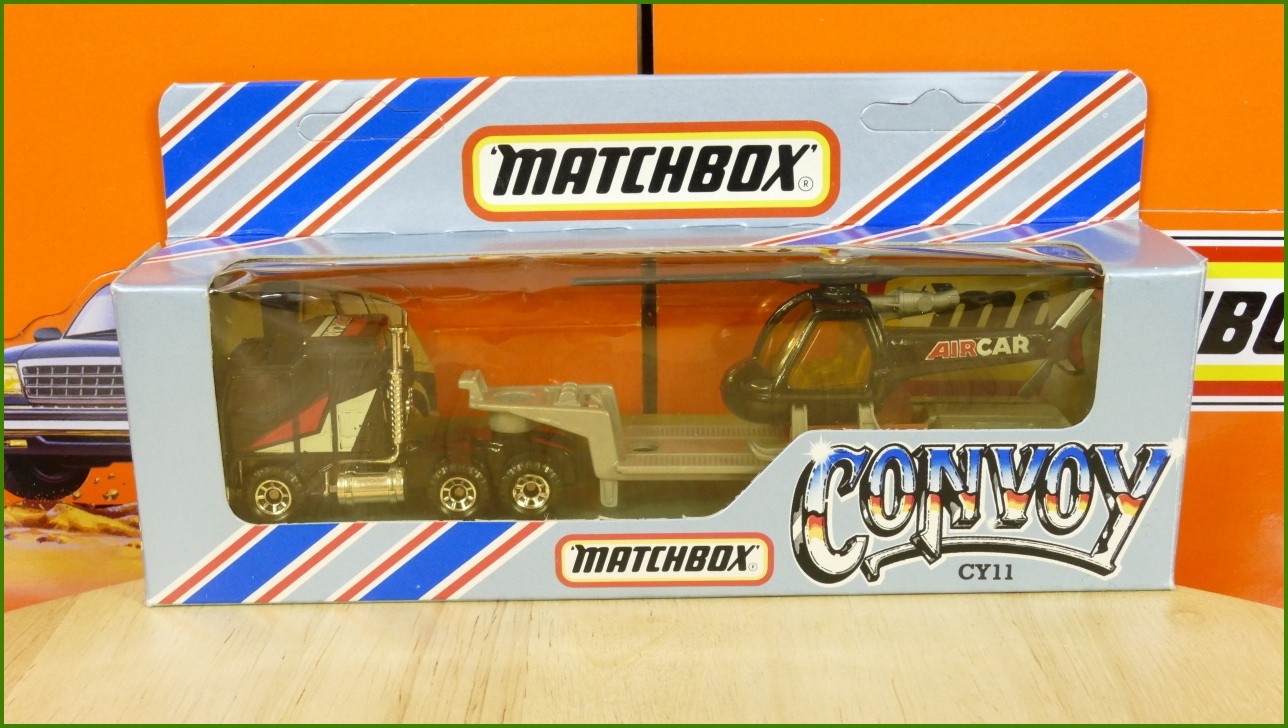 Model Matchbox Convoy CY 11 - Kenworth - Helicopter Trailer - praskinky plastové krabičky