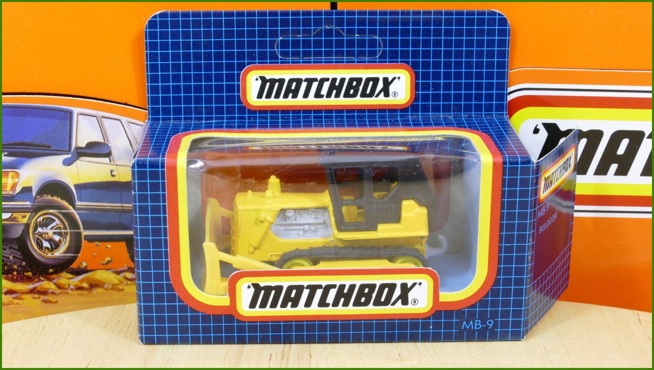 Matchbox Model MB-9 - Bulldozer