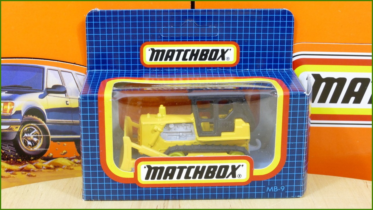 Matchbox Model MB-9 - Bulldozer
