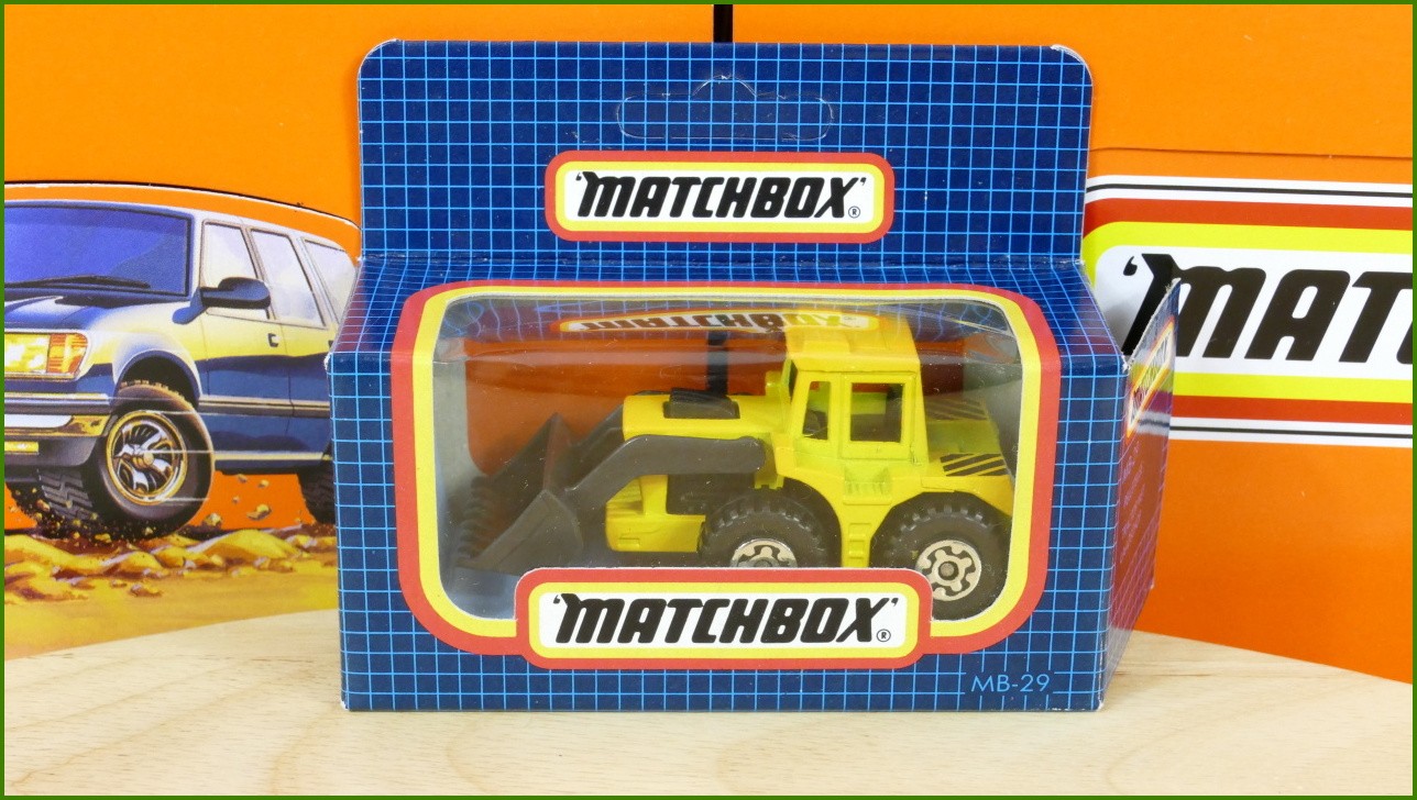 Angličák Matchbox MB-29 - Shovel Tractor