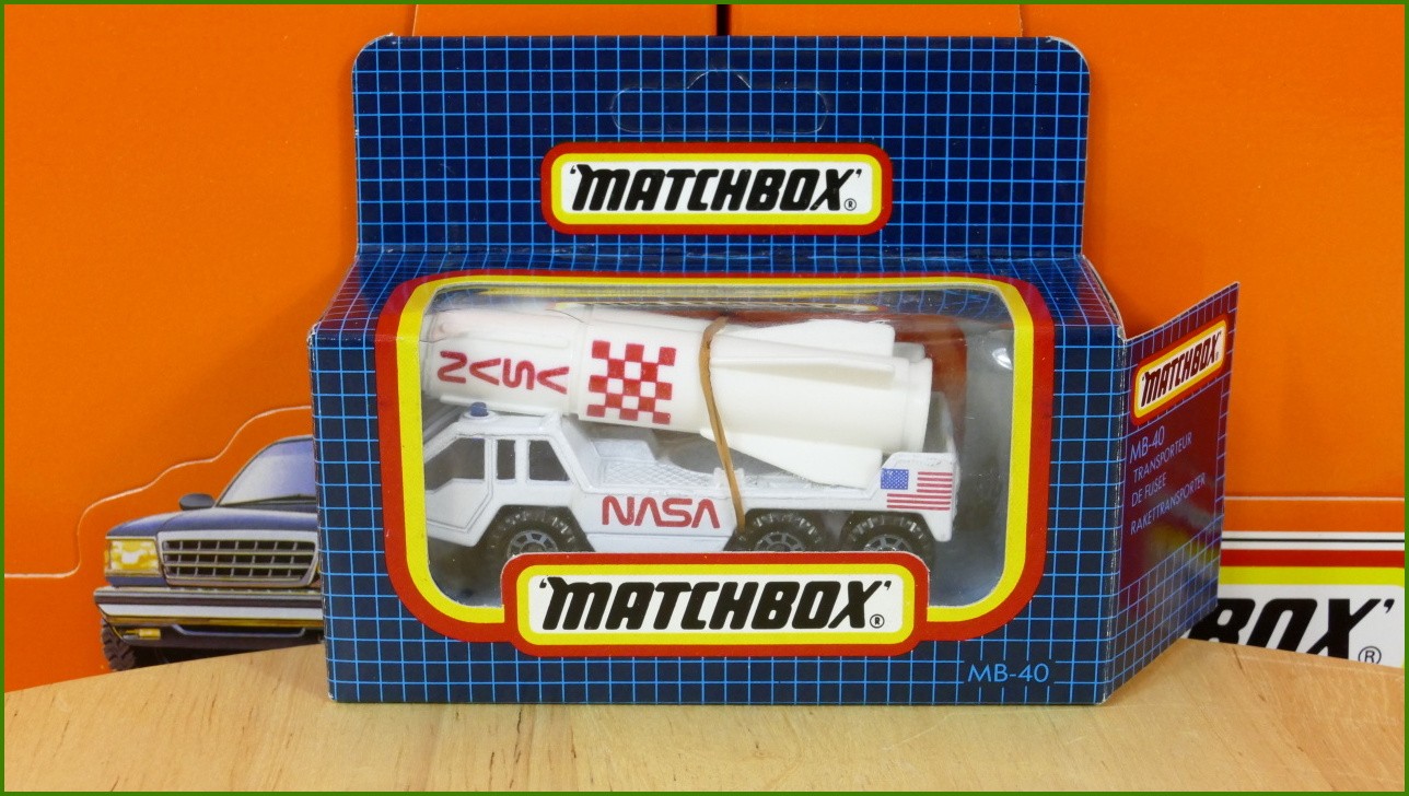 Autíčko Angličák Matchbox MB-40 - Rocket Transporter