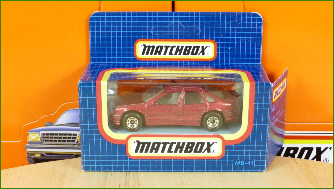 Autíčko Angličák Matchbox MB-41 - Opel Vectra