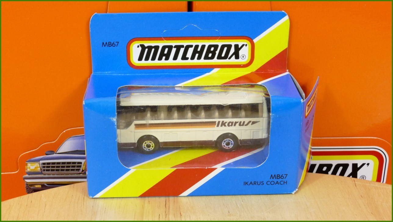 Matchbox Model Autíčka MB67 - Ikarus Coach