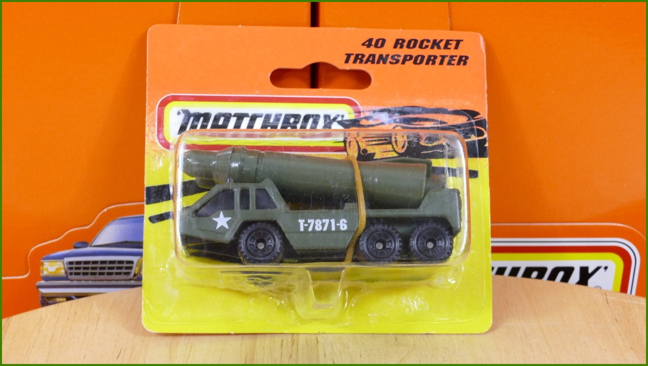 Matchbox Model Autíčka (Made in Thailand) No.40 - Rocket Transporter