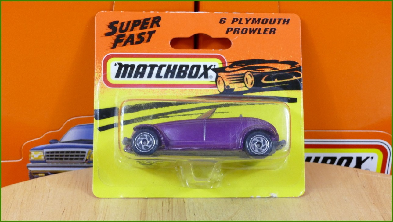 Matchbox Model Autíčka No.6 - Plymouth Prowler (neotevřeno)