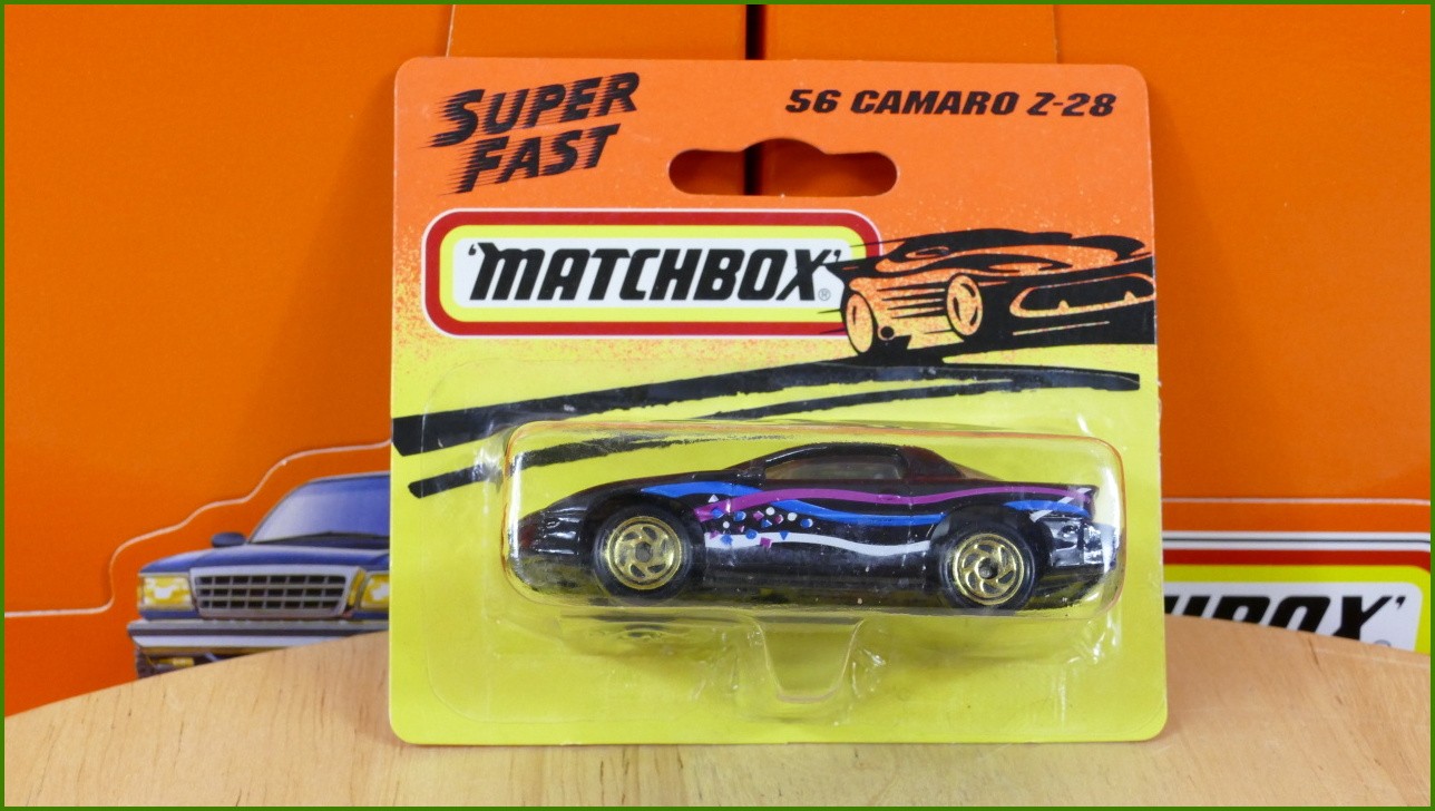 Matchbox Model Autíčka (Made in Thailand) No.56 - Camaro Z-28 (neotevřeno)