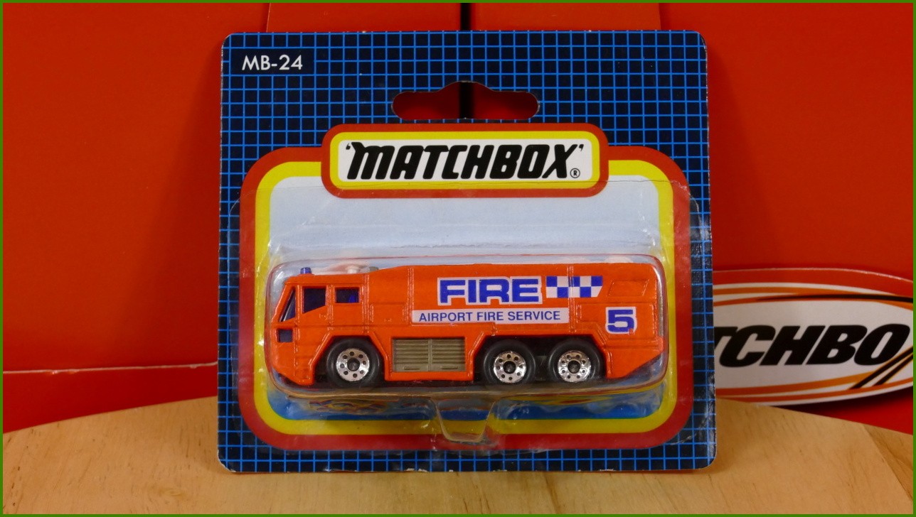 Matchbox Model Autíčka (Made in Thailand) MB-24 - Airport Fire Truck