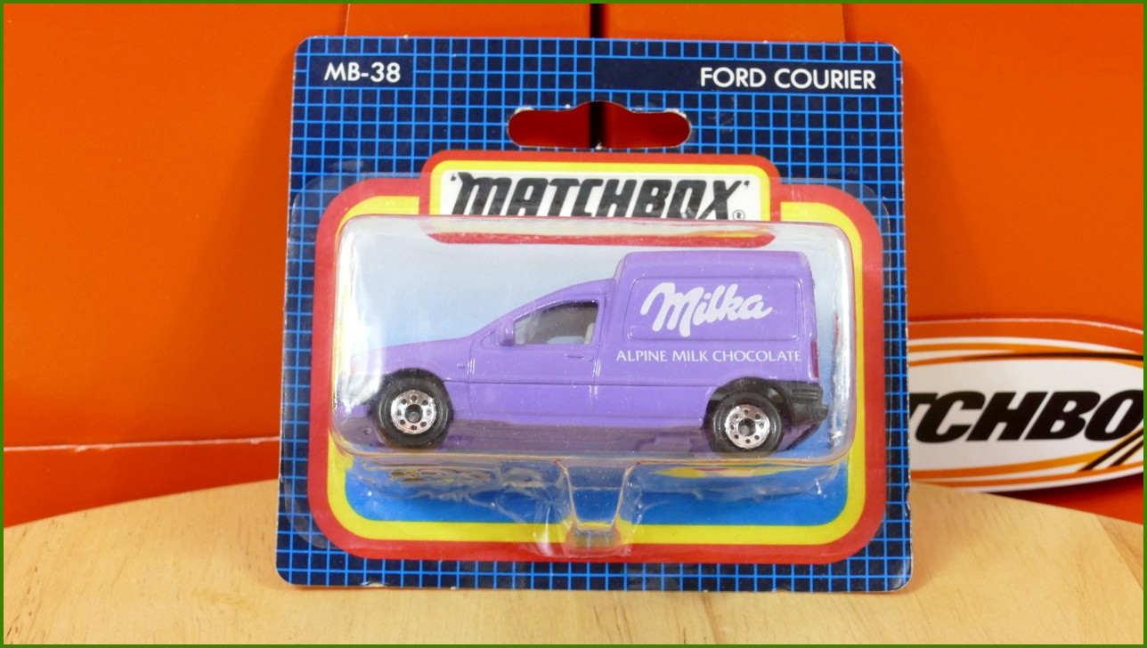 Matchbox Model Autíčka (Made in Thailand) MB-38 - Ford Courier