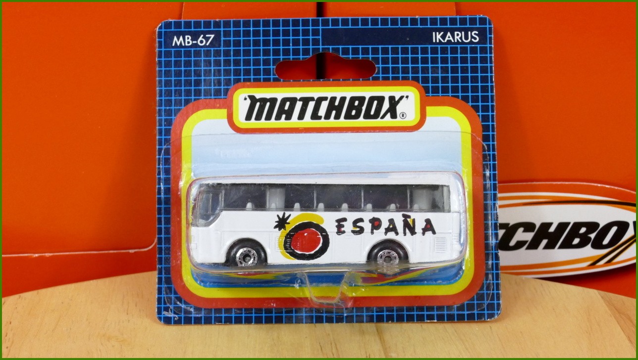 Matchbox Model Autíčka (Made in China) MB-67 - Ikarus Coach