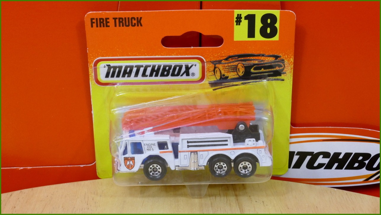 Matchbox Model Autíčka (Made in China) No.18 - Fire Truck
