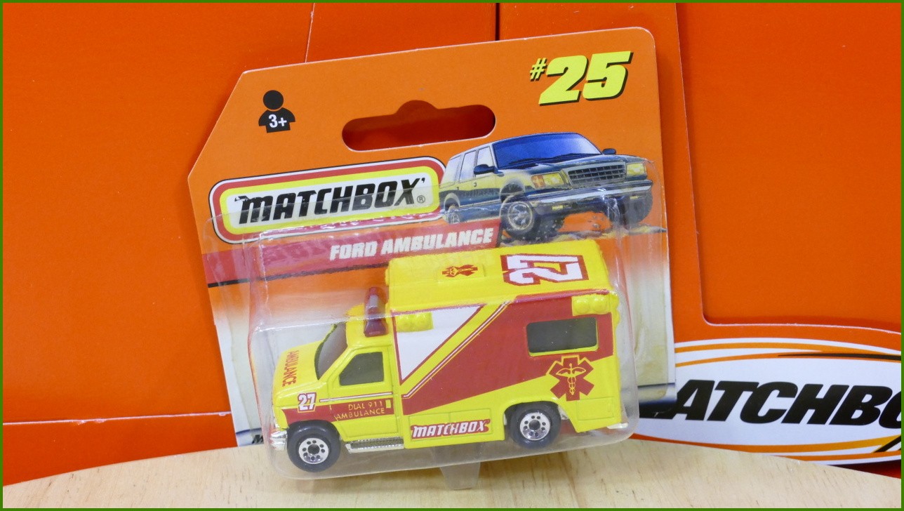 Matchbox Autíčko (Made in China) No.25 - Ford Ambulance