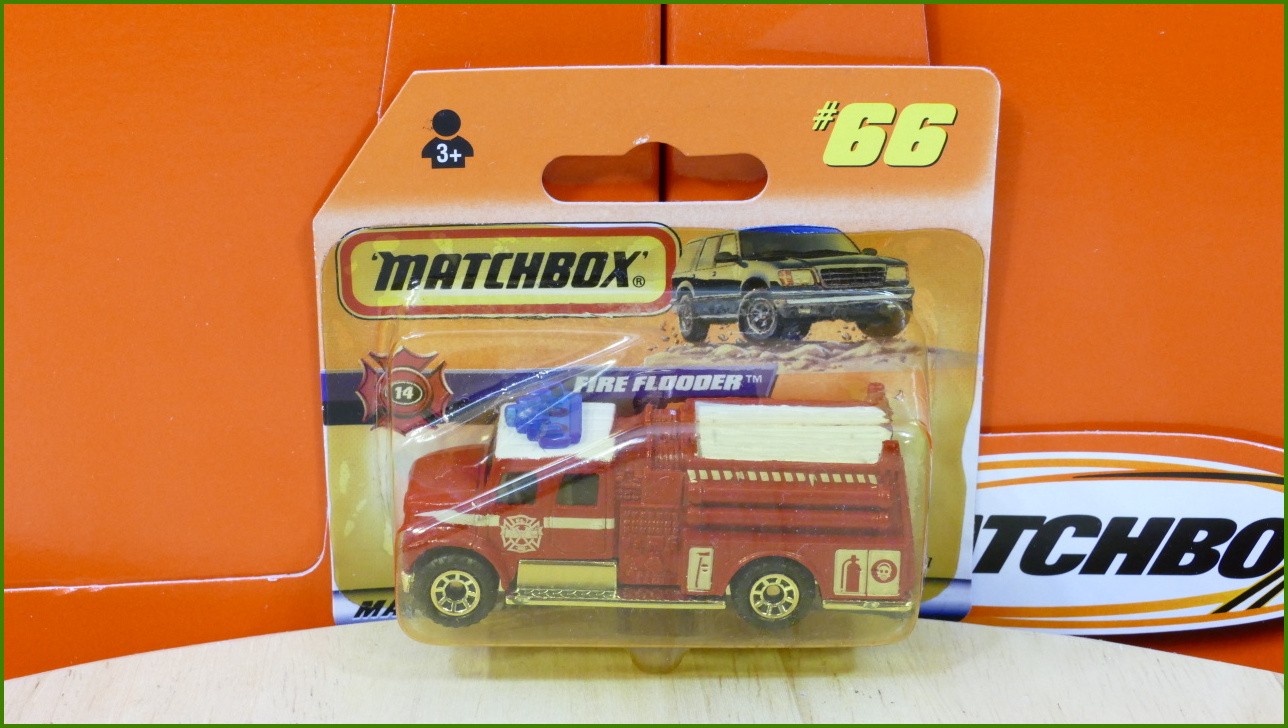 Matchbox Autíčko (Made in China) No.66 - Fire Flooder