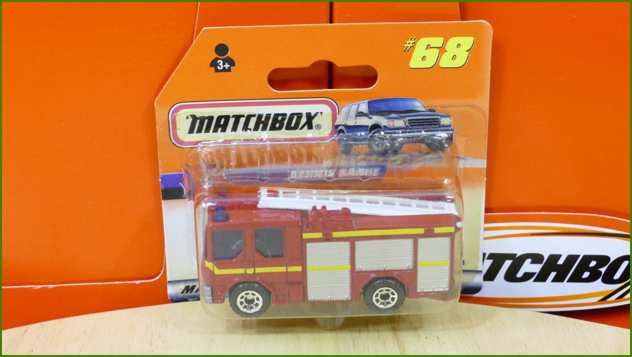 Matchbox Autíčko (Made in China) No.68 - Dennis Sabre