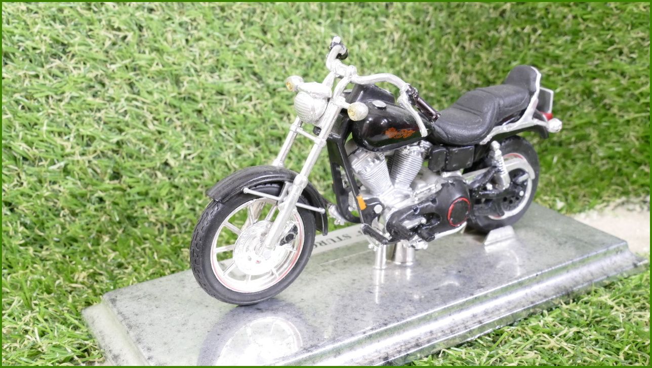 Model Replika Maisto Motorka 1:18 - Harley-Davidson 91 FXDB Sturgis