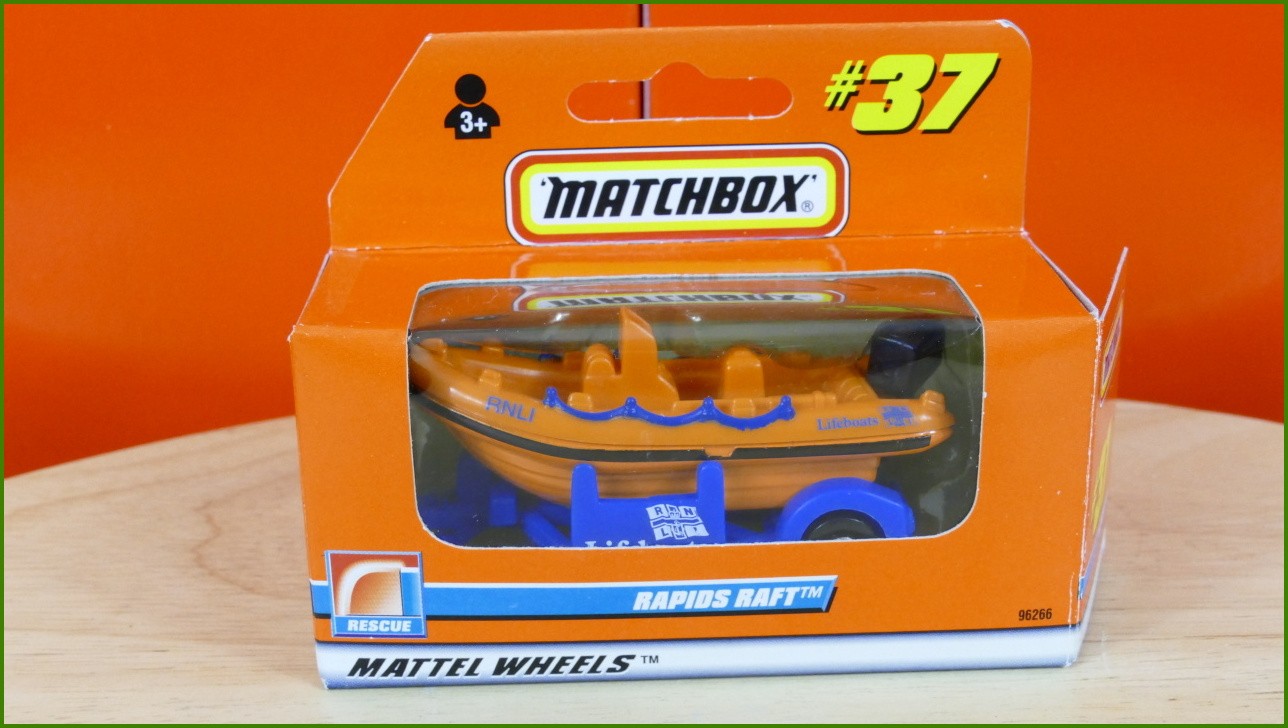 Matchbox Autíčko (Made in China) No.37 - White Water Raft Boat