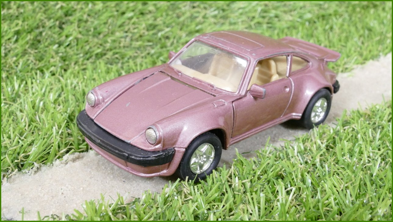 Model Autíčka Welly 1:34 - Porsche No.9040 - Natahování nefunguje