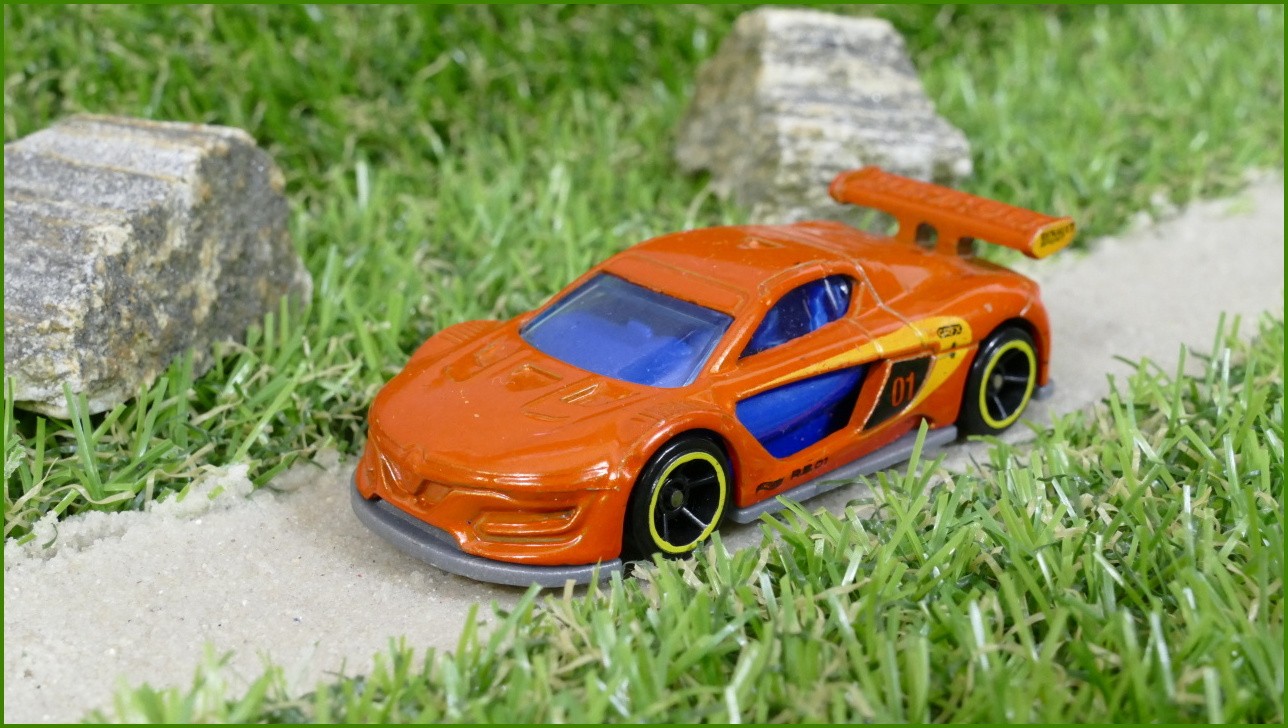 Model Autíčka Hot Wheels Renault Sport RS