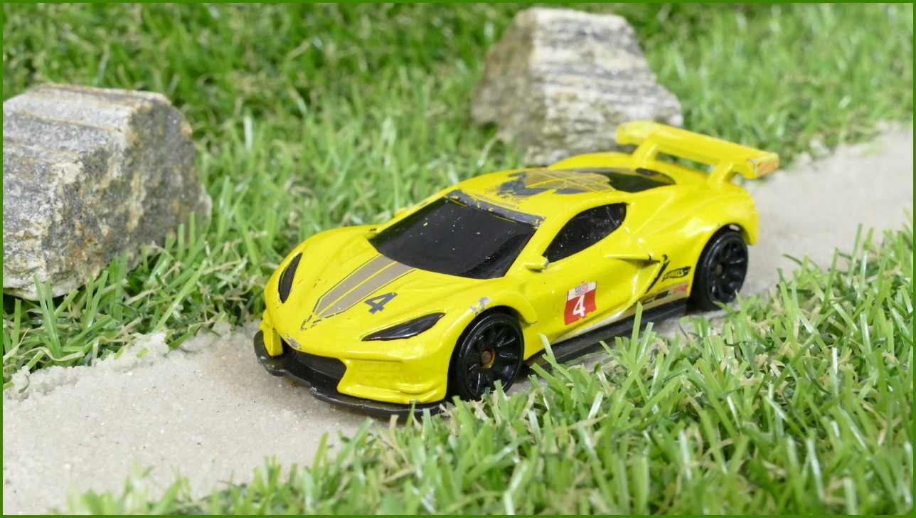 Model Autíčka Hot Wheels Corvette C8.R