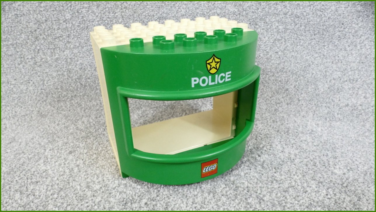 Lego Duplo policejní stanice