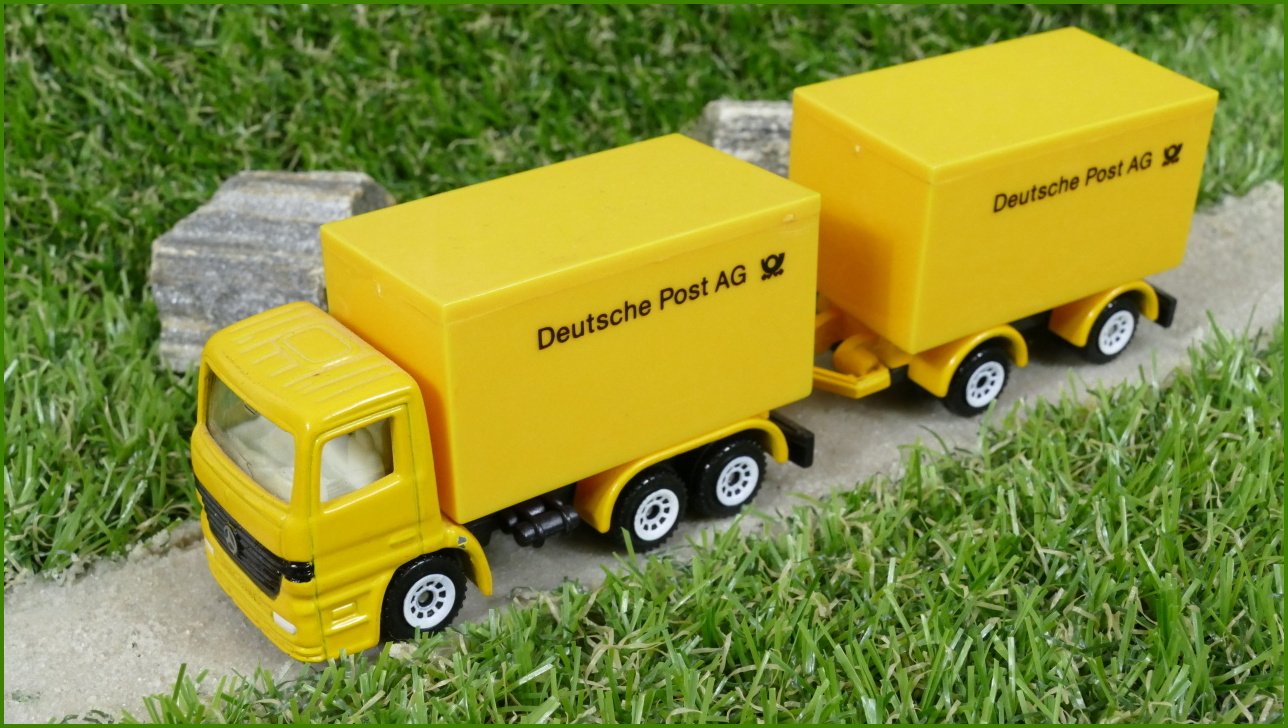 Siku Autíčko 1511 Mercedes Truck Deutsche Post